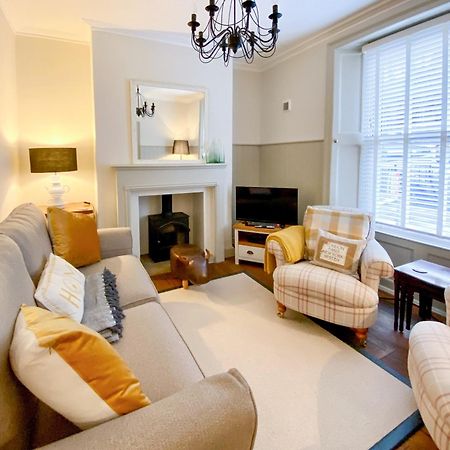 Darton Cottage Уитби Екстериор снимка