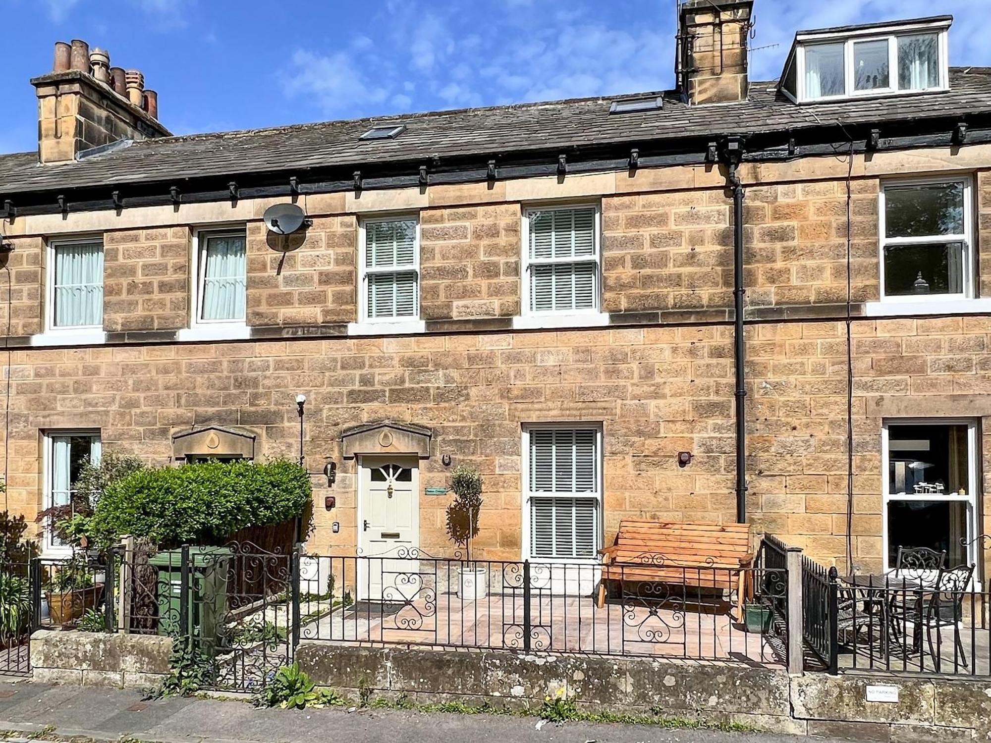 Darton Cottage Уитби Екстериор снимка